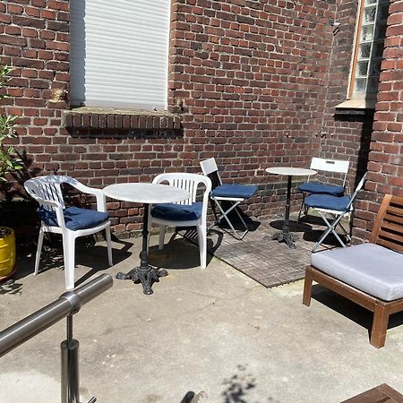 2 Rooms, Free Parking, 25 Min To Duesseldorf, 150 Mbps Wlan Duisburg Dış mekan fotoğraf