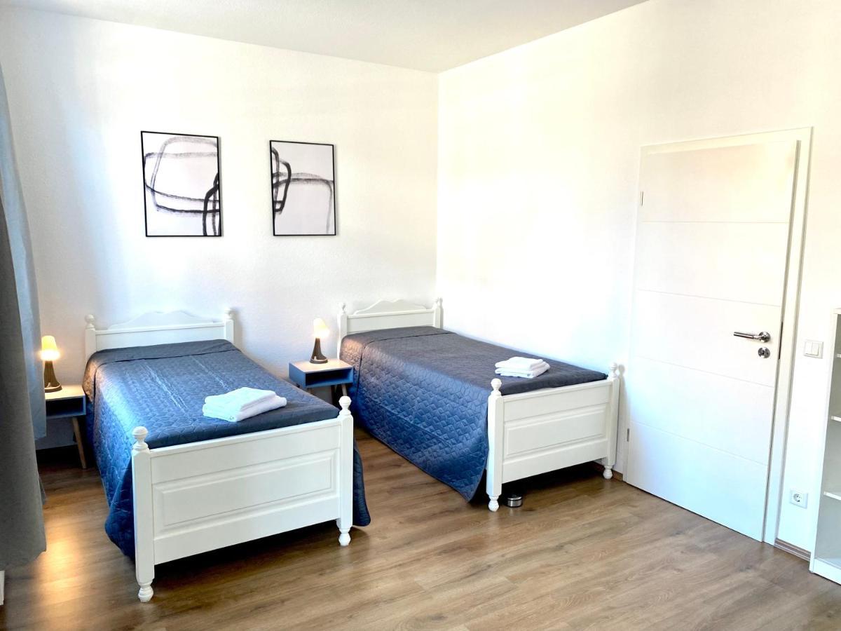 2 Rooms, Free Parking, 25 Min To Duesseldorf, 150 Mbps Wlan Duisburg Dış mekan fotoğraf
