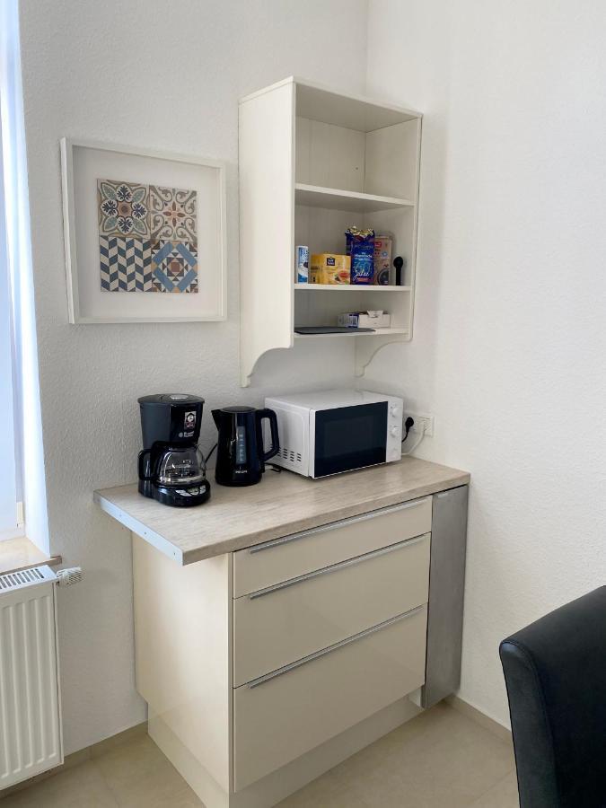2 Rooms, Free Parking, 25 Min To Duesseldorf, 150 Mbps Wlan Duisburg Dış mekan fotoğraf